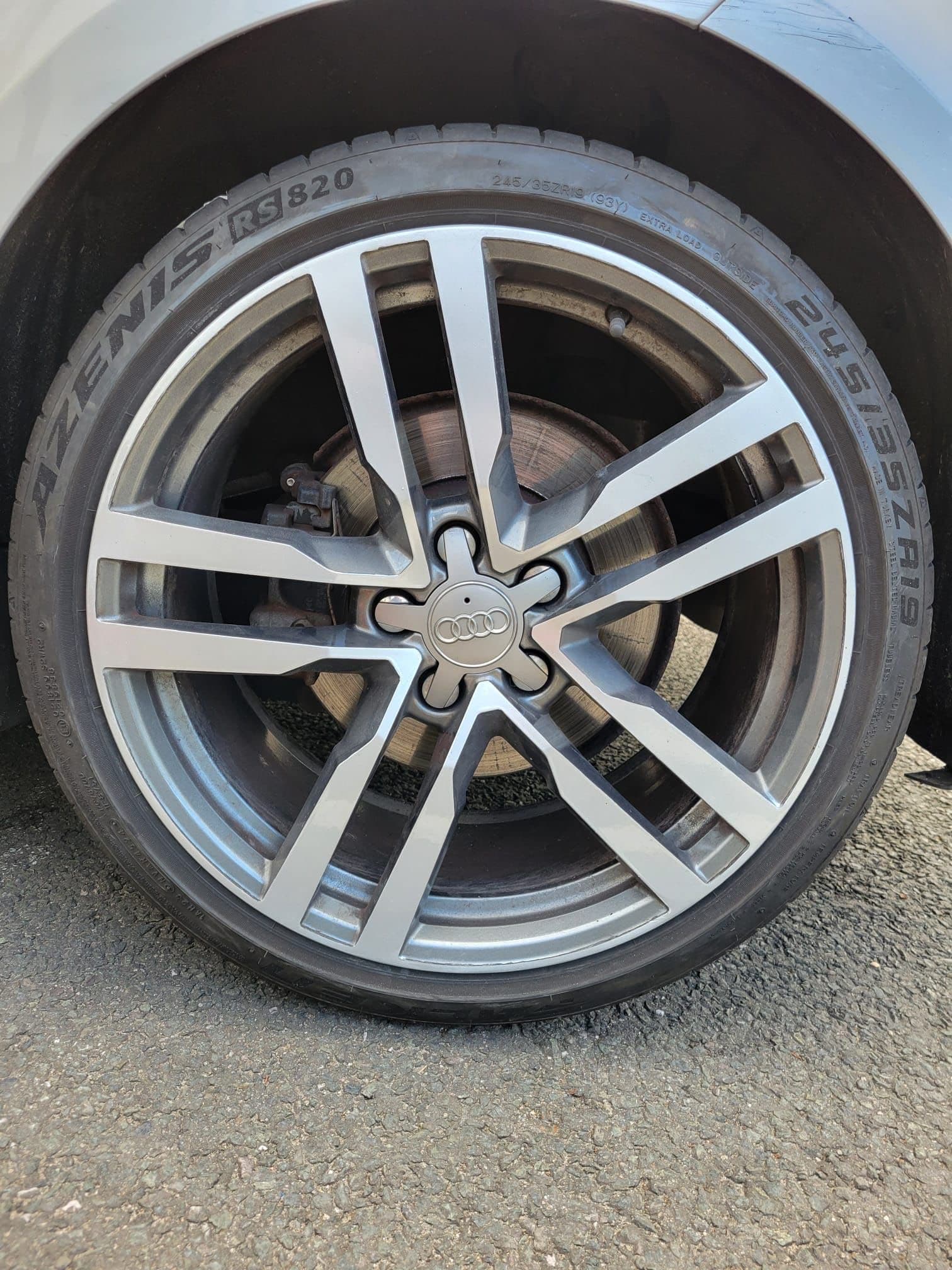 Alloy wheel before (placeholder)
